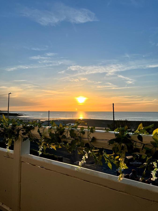A View Of The Bay- Panoramic Sea Views- Sleeps 4 Apartman Westgate-on-Sea Kültér fotó